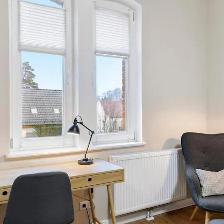 Haevn Altes Pfarrhauss Marienfliess Gæstehus